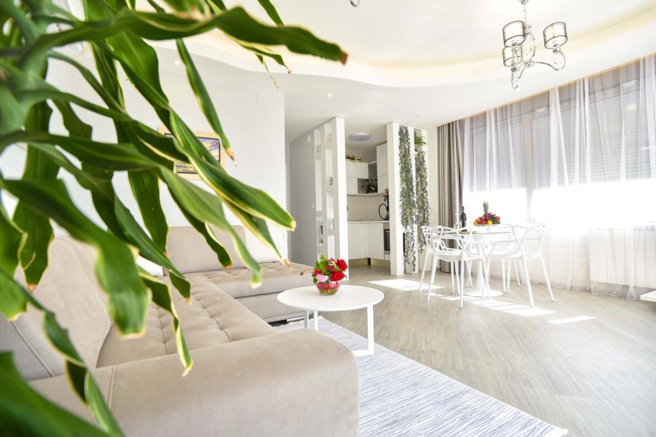 Verbalj Apartment With Swimming Pool Kotor Exterior photo