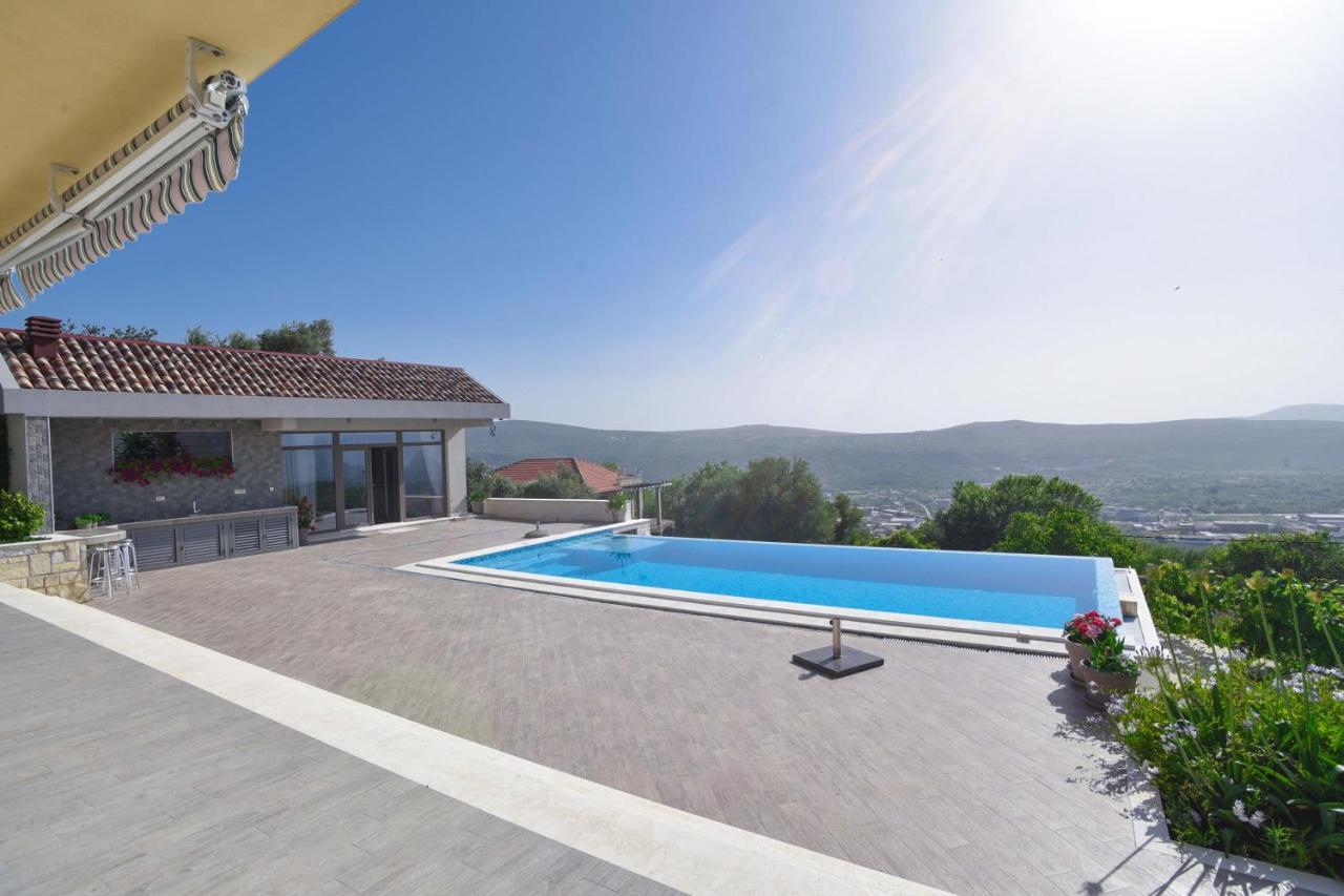 Verbalj Apartment With Swimming Pool Kotor Exterior photo