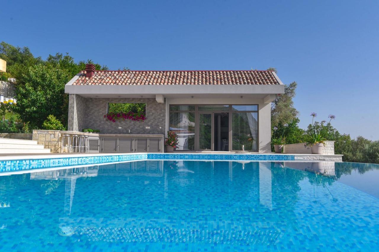Verbalj Apartment With Swimming Pool Kotor Exterior photo
